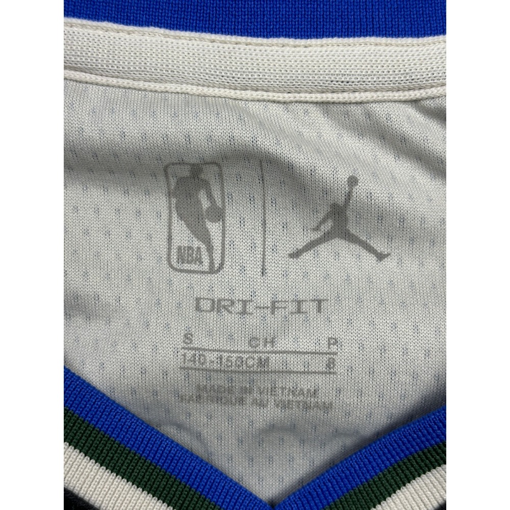 Jordan Milwaukee Bucks Giannis Antetokounmpo 34 Jersey Youth Small Black - Picture 7 of 8